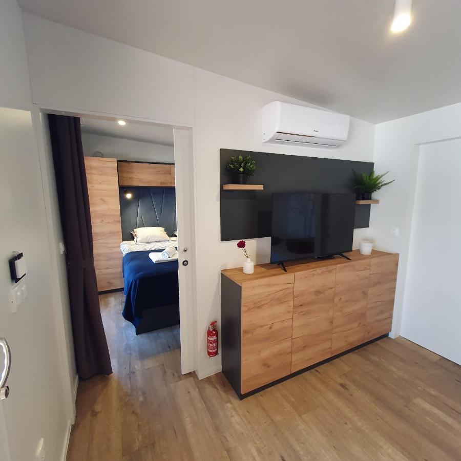 Biograd Mobile Home Oasis บีโอกราดนาโมรู ภายนอก รูปภาพ