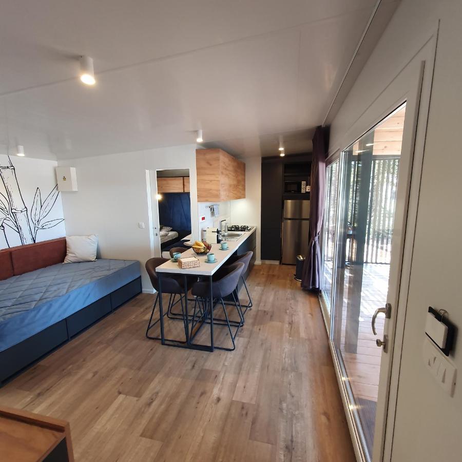 Biograd Mobile Home Oasis บีโอกราดนาโมรู ภายนอก รูปภาพ