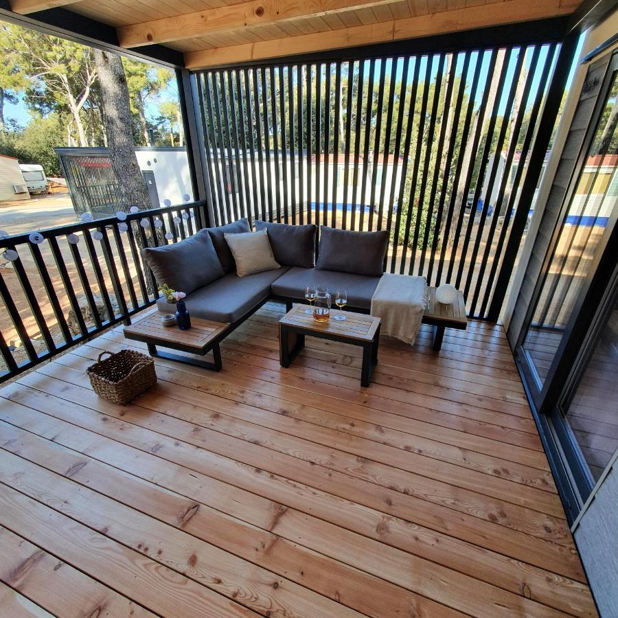 Biograd Mobile Home Oasis บีโอกราดนาโมรู ภายนอก รูปภาพ