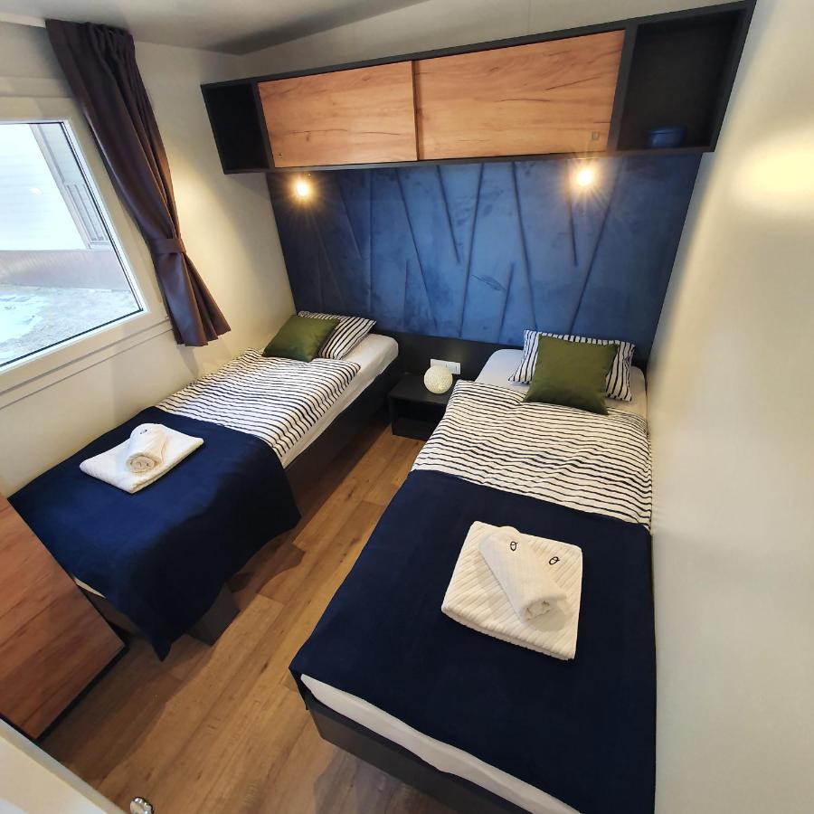 Biograd Mobile Home Oasis บีโอกราดนาโมรู ภายนอก รูปภาพ